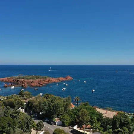 Rez De Chaussee De La Elisabeth-antheor, Saint-raphael *